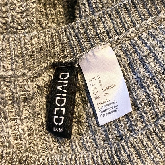 H&M | Side Slit Sweater - Picture 5 of 7